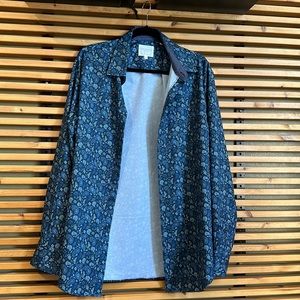 Construct button down.